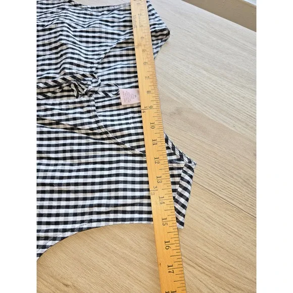 Coco & Shay Women Top 3XL Black White Gingham Peplum Tie Front Sleeveless - Picture 5 of 9